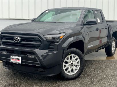 New 2025 Toyota Tacoma SR5