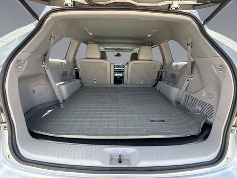 Used 2017 Toyota Highlander XLE FWD image 13
