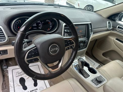 Used 2016 Jeep Grand Cherokee Overland w/ Advanced Technology Group image 27