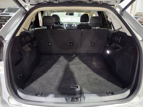 Used 2018 Ford Edge Titanium w/ Equipment Group 301A FWD image 30