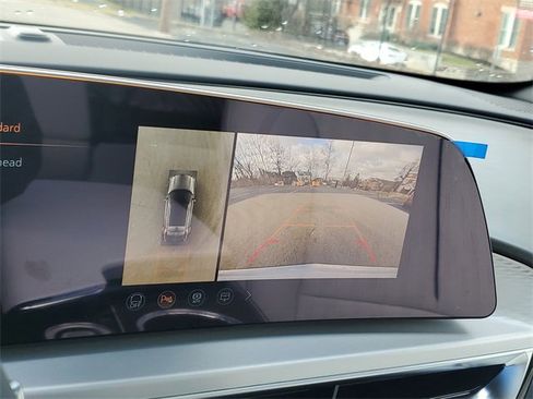 New 2026 Cadillac Lyriq Premium Luxury image 18