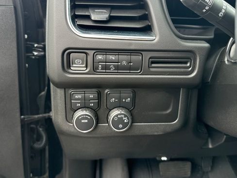 Used 2023 Chevrolet Tahoe Z71 image 32