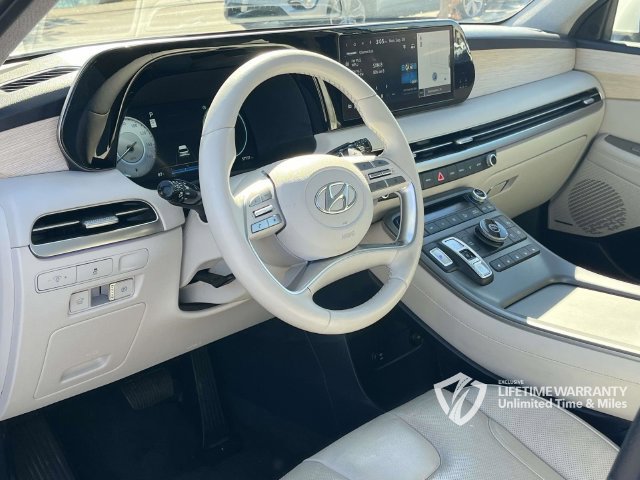 Used 2024 Hyundai Palisade Limited FWD image 14