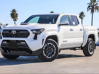 Used 2025 Toyota Tacoma TRD Sport