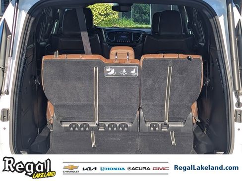 Used 2020 Chrysler Pacifica Limited w/ Advanced Safetytec Group image 8