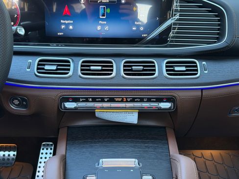 New 2026 Mercedes-Benz GLE 53 AMG 4MATIC image 21
