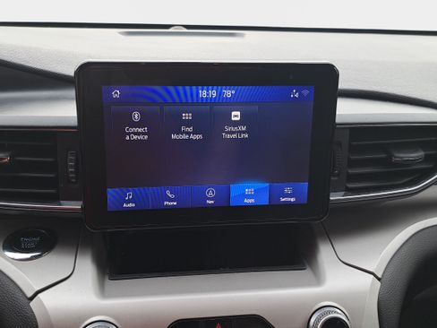 Used 2023 Ford Explorer XLT w/ Equipment Group 202A RWD image 21