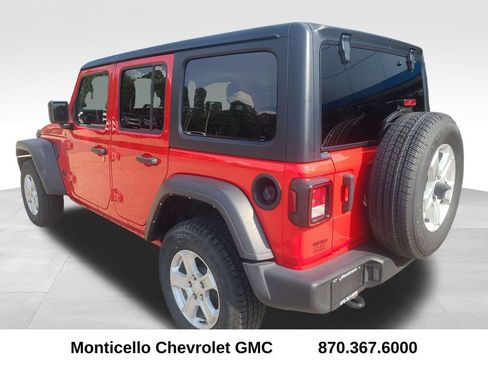 Used 2022 Jeep Wrangler Unlimited Sport AWD/4WD image 6