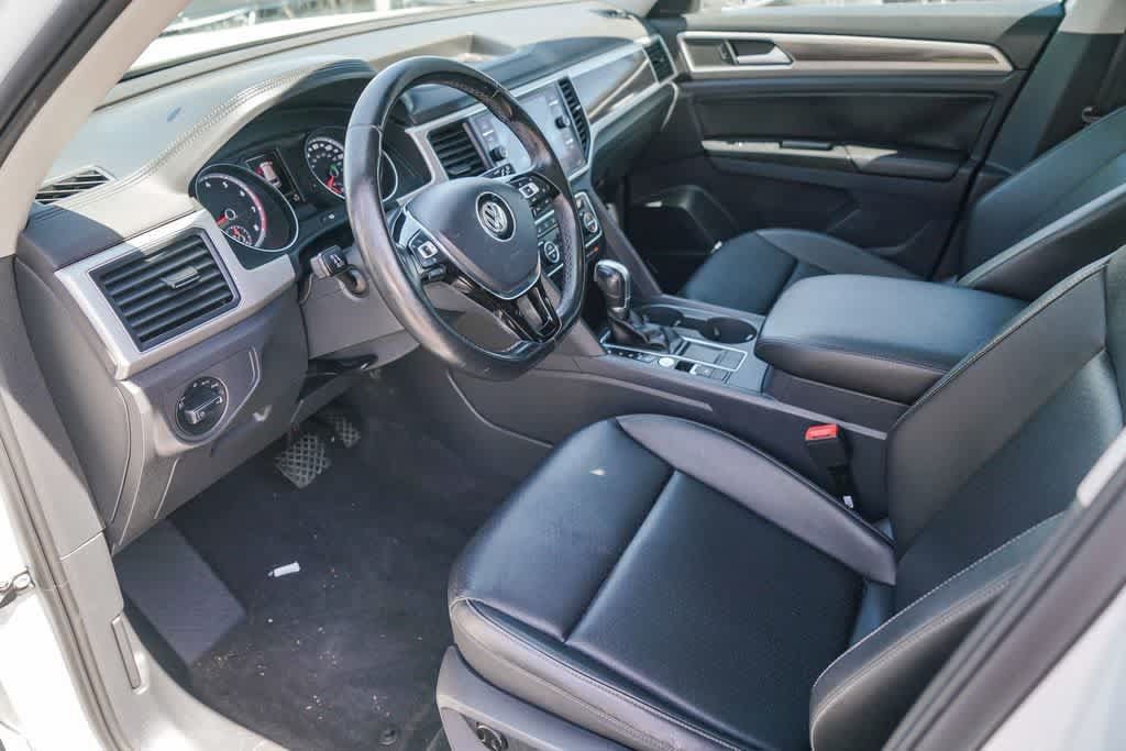Used 2019 Volkswagen Atlas SE w/ Panoramic Sunroof Package FWD image 16