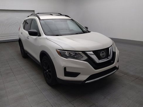 Used 2017 Nissan Rogue SV w/ Midnight Edition FWD image 13
