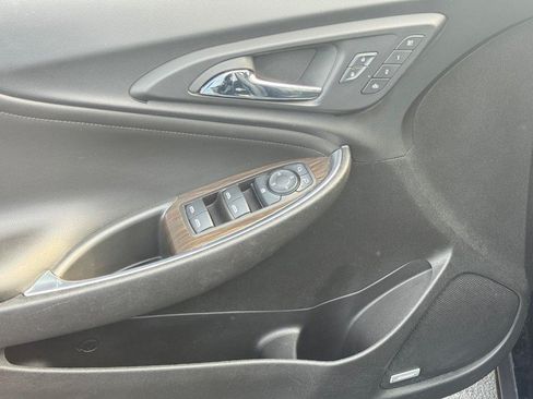 Used 2022 Chevrolet Malibu Premier FWD image 54