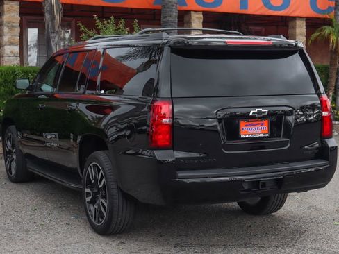 Used 2019 Chevrolet Suburban Premier image 6