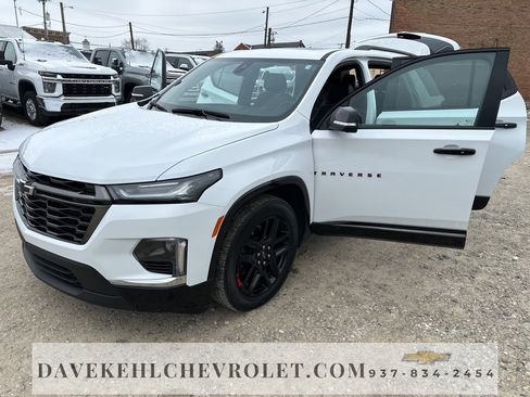 Used 2023 Chevrolet Traverse Premier w/ Redline Edition image 32