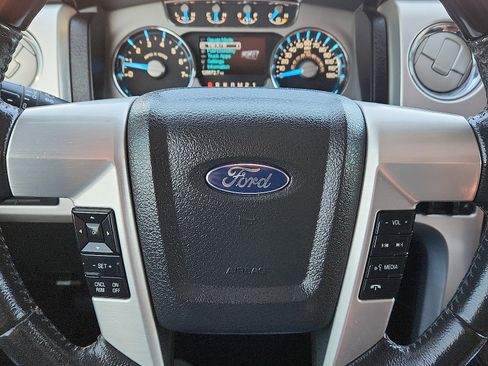 Used 2013 Ford F150 Platinum image 19