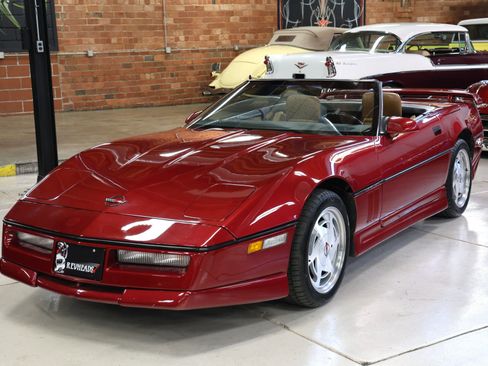 Used 1989 Chevrolet Corvette Convertible image 3