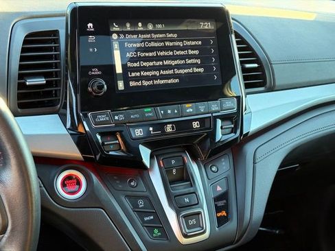 Used 2024 Honda Odyssey Sport image 19