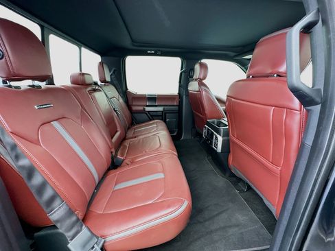 Used 2018 Ford F150 Platinum w/ Equipment Group 701A Luxury AWD/4WD image 17