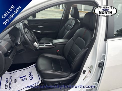 Used 2023 Nissan Sentra SR w/ SR Premium Package FWD image 14