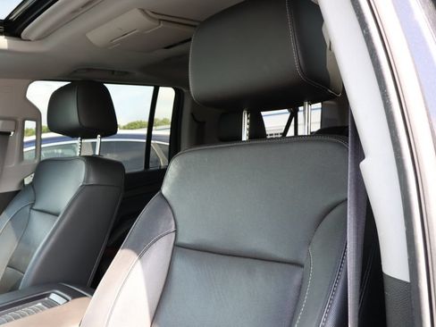 Used 2017 Chevrolet Suburban Premier AWD/4WD image 13