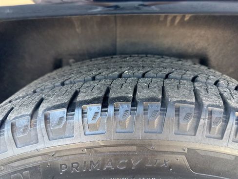 Used 2025 GMC Sierra EV Denali AWD/4WD image 32
