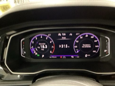 Used 2024 Volkswagen Jetta GLI 40th Anniversary Edition image 8