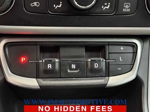 Used 2022 GMC Terrain SLT image 31