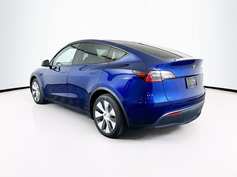 Used 2022 Tesla Model Y Long Range image 5
