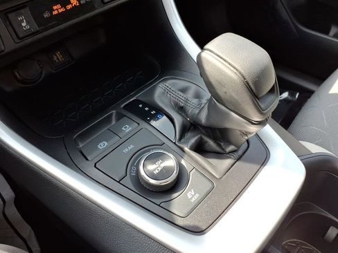 Used 2025 Toyota RAV4 XLE w/ Convenience Package image 21