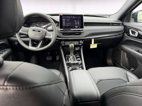 New 2026 Jeep Compass Latitude AWD/4WD image 10