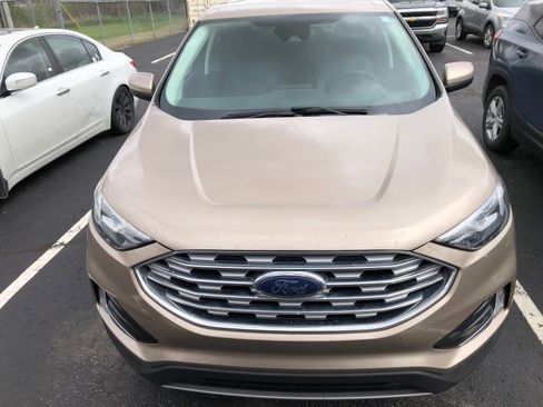 Used 2021 Ford Edge SEL w/ Convenience Package AWD/4WD image 2
