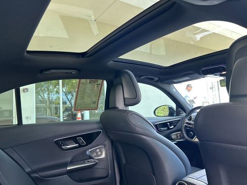 Used 2024 Mercedes-Benz C 300 Sedan image 32