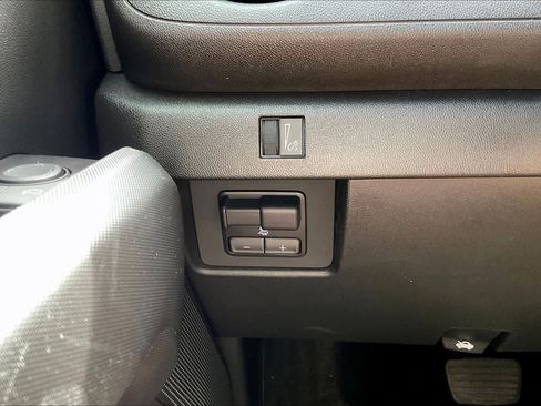 Certified 2024 Chevrolet Colorado Trail Boss w/ Advanced Trailering Package AWD/4WD image 32