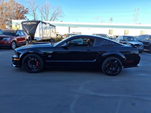 Used 2008 Ford Mustang GT image 2