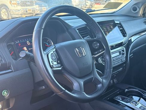 Used 2022 Honda Pilot Touring image 25