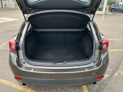 Used 2016 MAZDA MAZDA3 i Touring w/ Popular Equipment Package FWD image 28