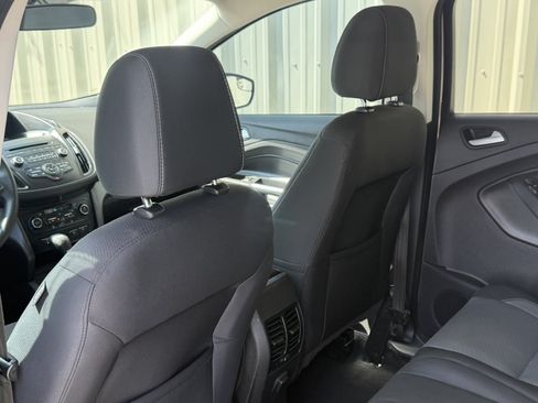 Used 2017 Ford Escape SE FWD image 24