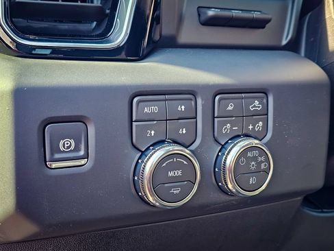 New 2026 GMC Sierra 1500 Denali AWD/4WD image 18
