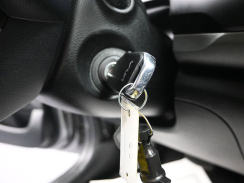 Used 2023 Kia Seltos LX image 24