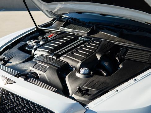 Used 2020 Bentley Bentayga Speed image 30