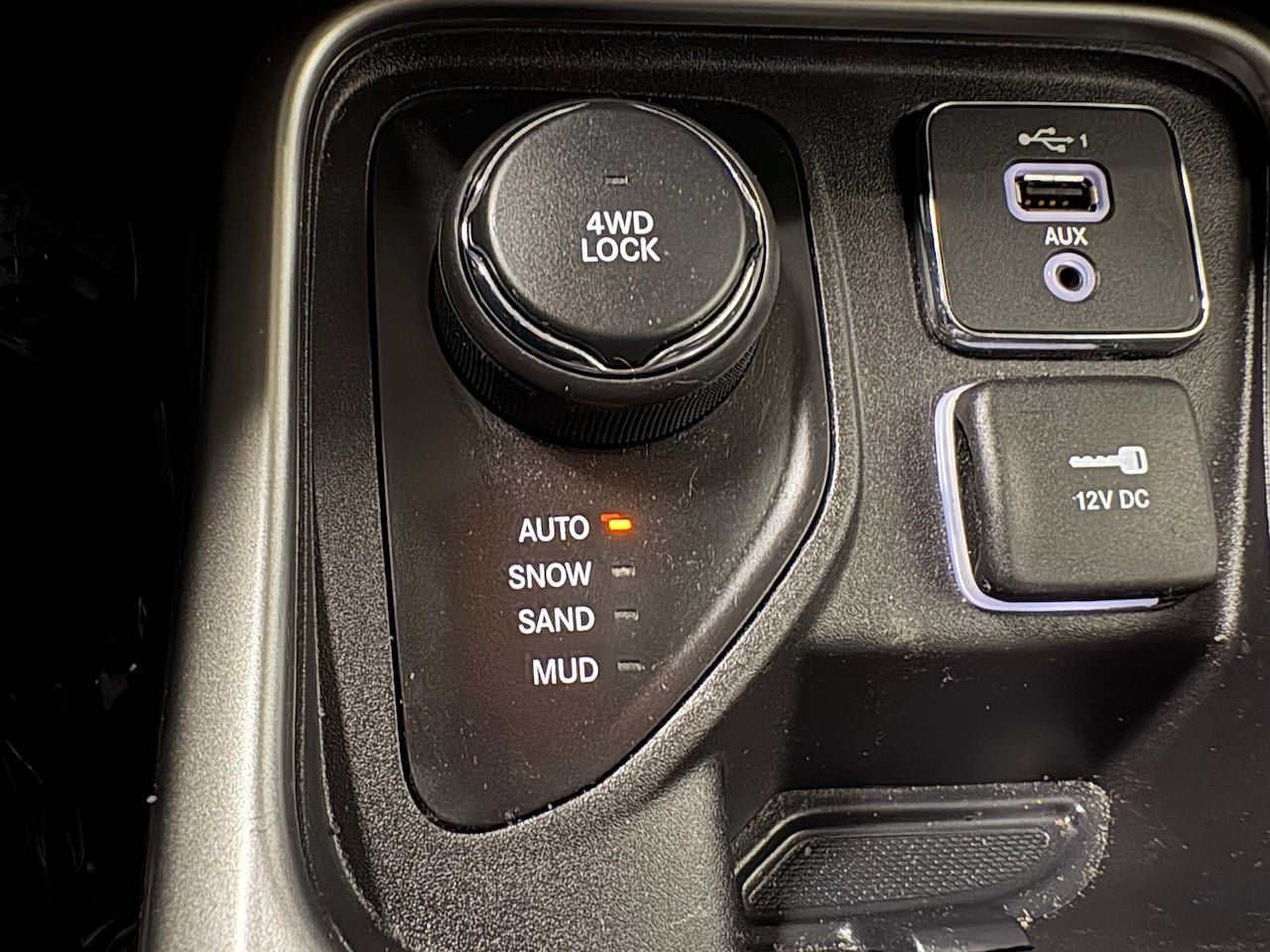 Used 2021 Jeep Compass Latitude w/ Convenience Group AWD/4WD image 15