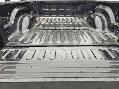 Used 2018 RAM 2500 Laramie w/ Sport Appearance Group image 33