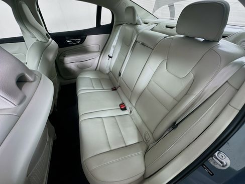 Used 2024 Volvo S60 B5 Plus image 26