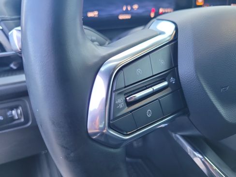 Used 2025 Chevrolet Traverse LT AWD/4WD image 27