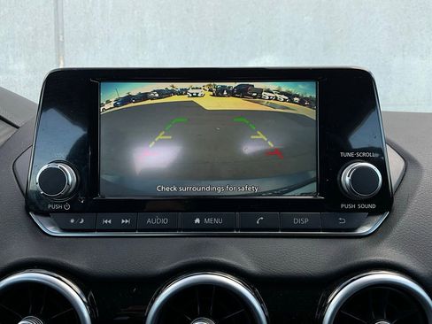 Used 2025 Nissan Sentra S image 27