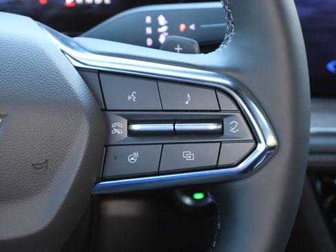 New 2026 Chevrolet Suburban High Country image 18