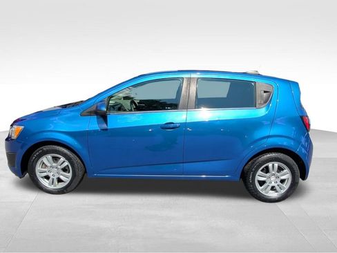 Used 2016 Chevrolet Sonic LT FWD image 2