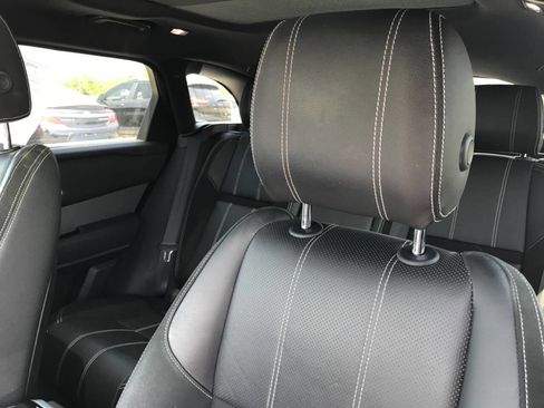 Used 2018 Land Rover Range Rover Velar R-Dynamic SE image 7