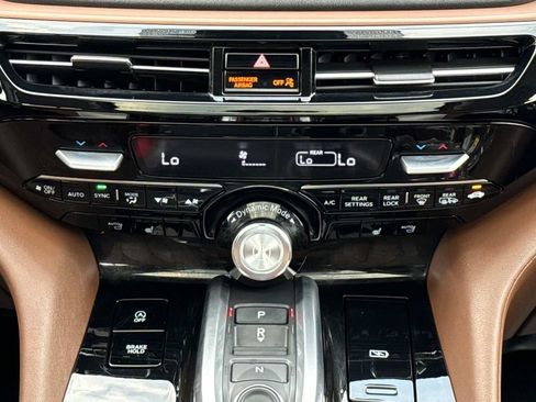Used 2023 Acura MDX SH-AWD w/ Technology Package image 16
