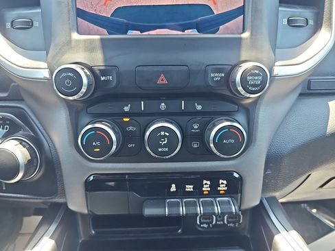 Used 2020 RAM 1500 Big Horn AWD/4WD image 21