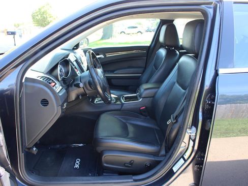 Used 2016 Chrysler 300 C AWD/4WD image 15